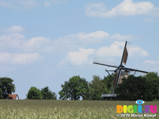 SX15029 Windmill 'De Windhond (The Wind Dog)' in Soest